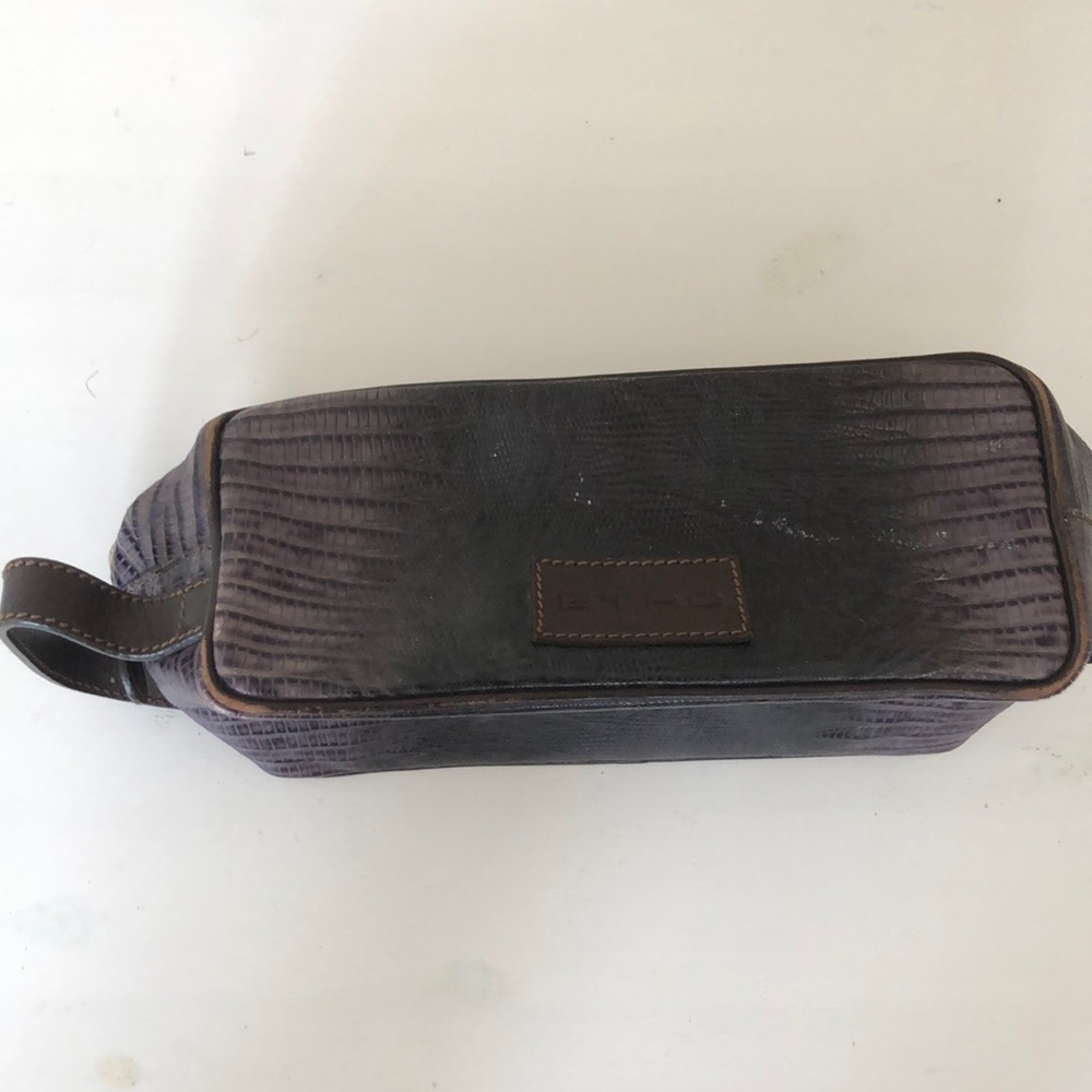 👝 Etro leather toiletry pouch